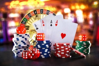 Live-dealer with Free Play Live-dealer blackjack table with Free Play chips on quarto